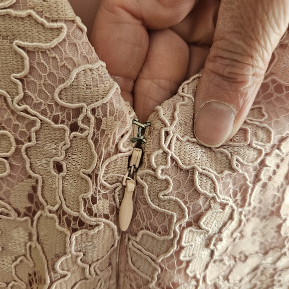 Like new - Le Chateau pink asymmetrical dress - Picture 5 of 9